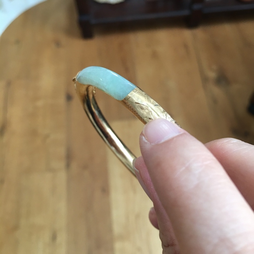 Multi color jade solid 14k hinged bangle bracelet - Picture 11 of 15